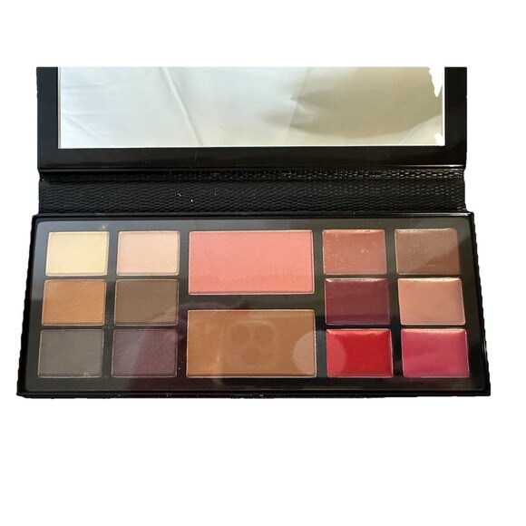 SKINN ESSENTIALS Makeup Palette Masterpiece Bronzer Blush Lipstick & Eyeshadow - Picture 3 of 4